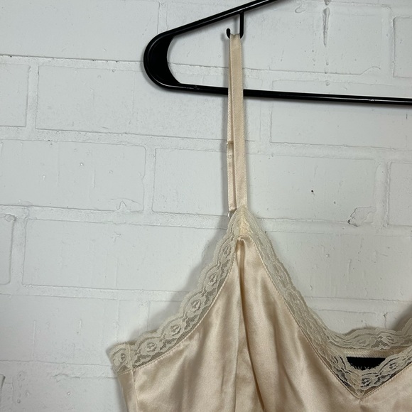 NWT 100% Silk New York & Company Camisole Top - Picture 2 of 4